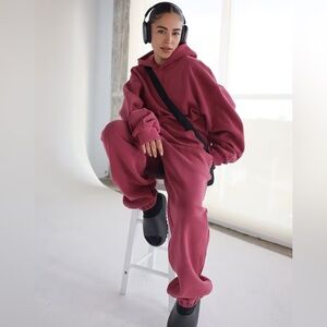 Comfrt Minimalist Bundle Berry NWOT Size Large